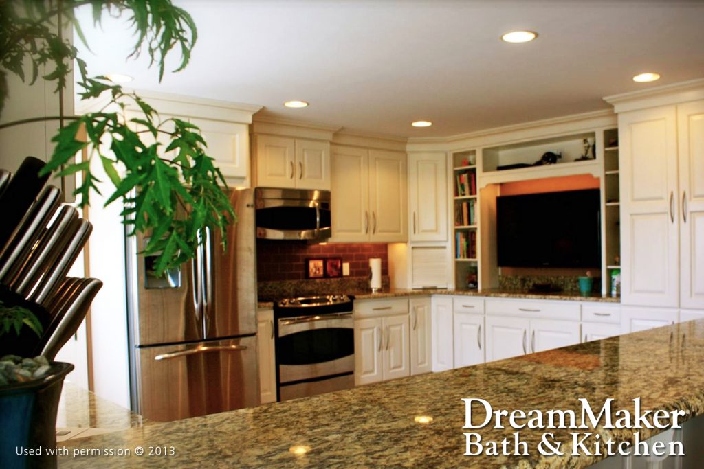 Traditional Kitchens Gallery | DreamMaker Bath & Kitchen ...